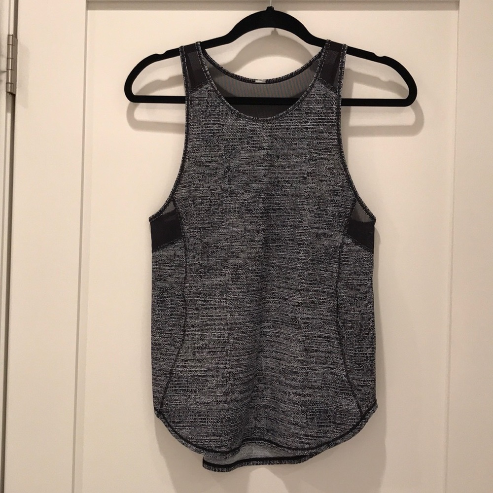 Lululemon tank